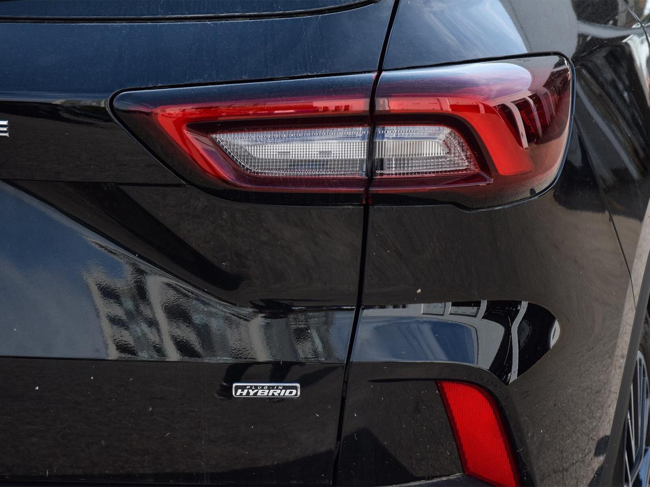 2024 Ford Escape PHEV   PREMIUM PACKAGE   MOONROOF   TOW PKG Photo