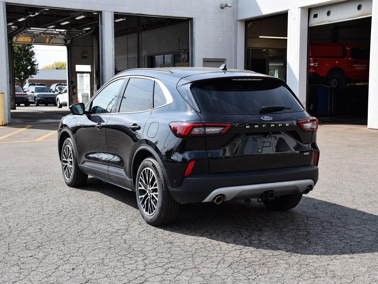 2024 Ford Escape PHEV   PREMIUM PACKAGE   MOONROOF   TOW PKG Photo