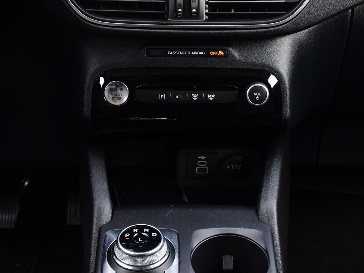 2024 Ford Escape PHEV   PREMIUM PACKAGE   MOONROOF   TOW PKG Photo