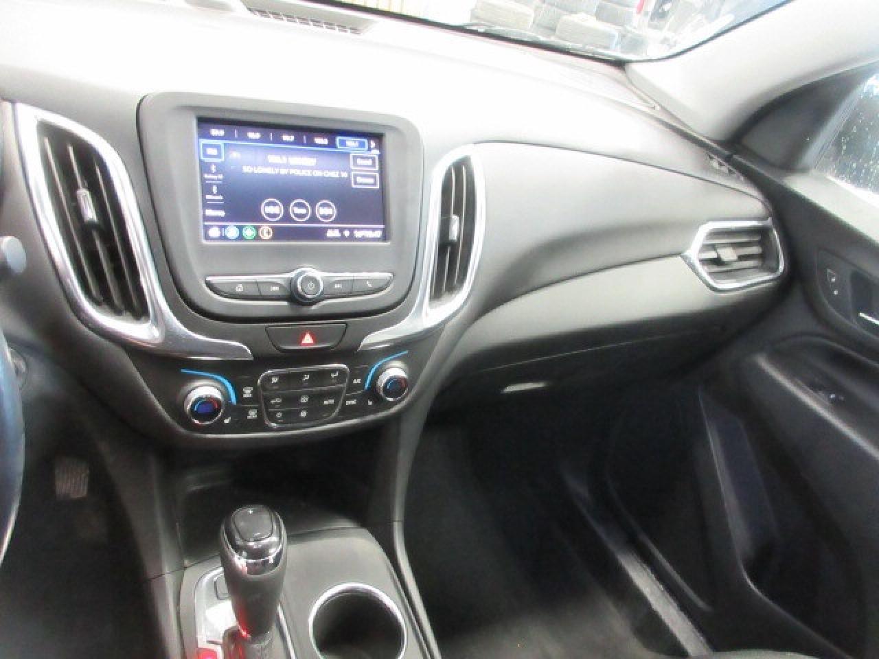 2021 Chevrolet Equinox LT AWD, ALLOYS, APPLE/ANDROID, HTD. SEATS, 61K! Photo