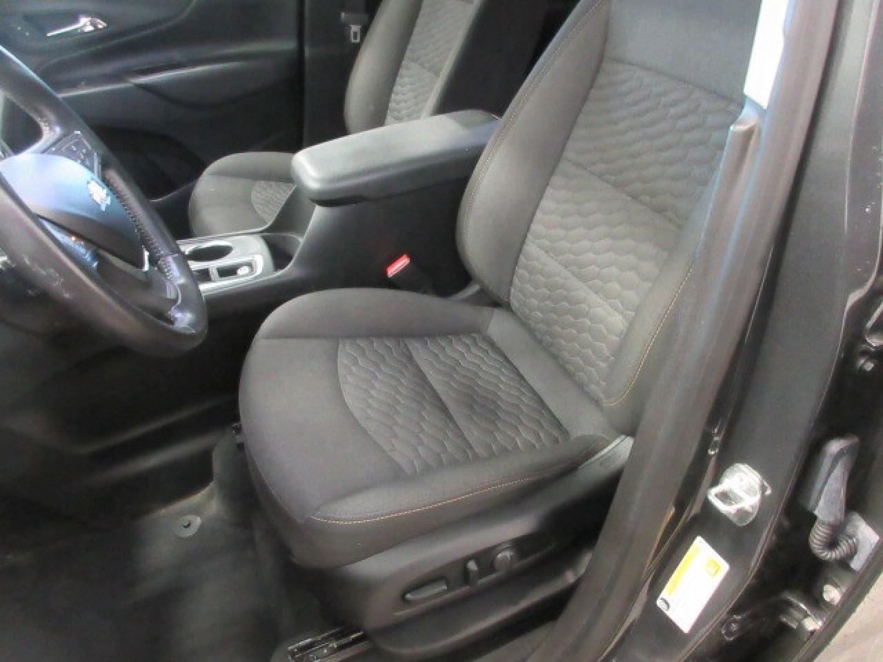 2021 Chevrolet Equinox LT AWD, ALLOYS, APPLE/ANDROID, HTD. SEATS, 61K! Photo