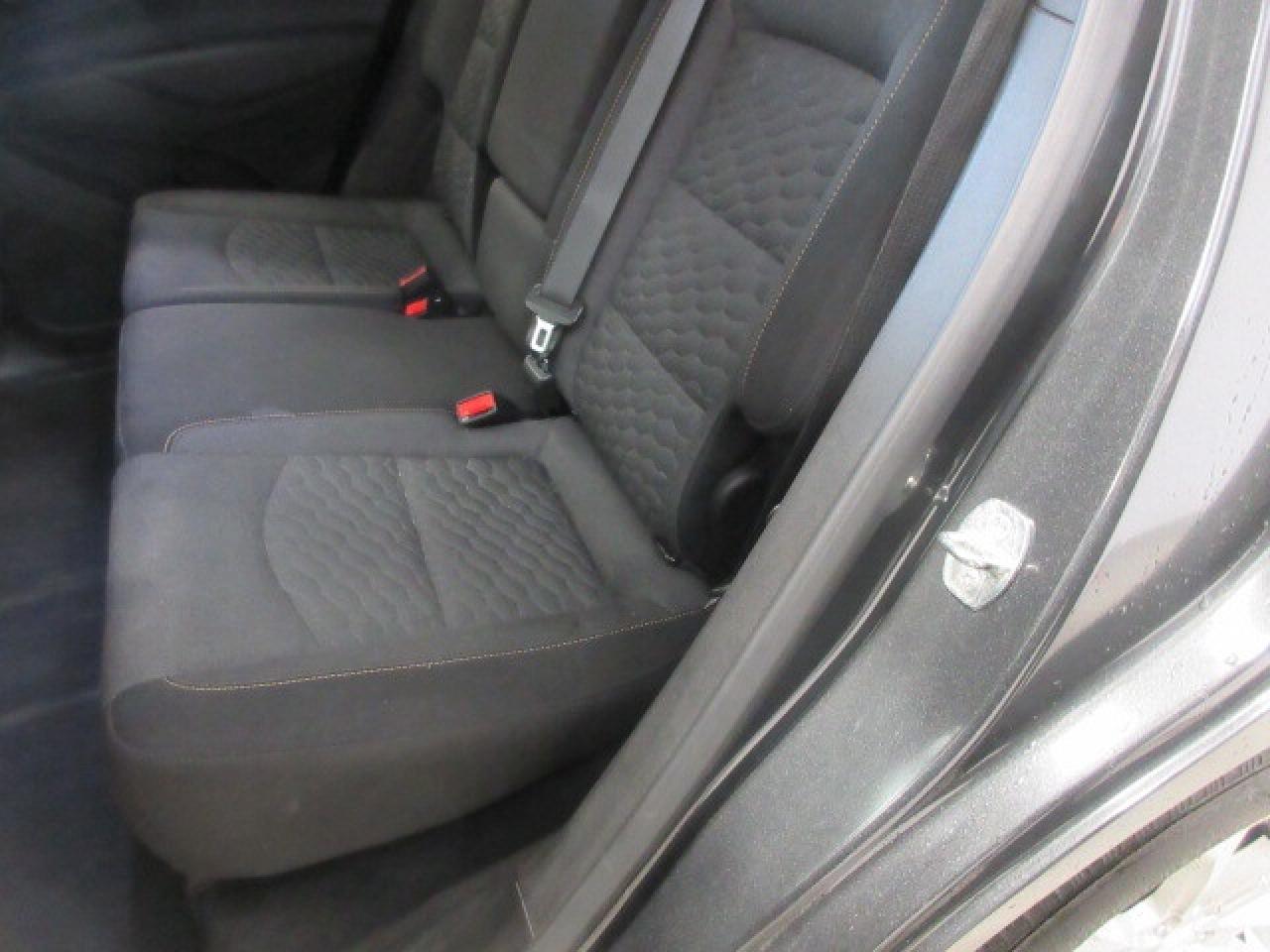 2021 Chevrolet Equinox LT AWD, ALLOYS, APPLE/ANDROID, HTD. SEATS, 61K! Photo