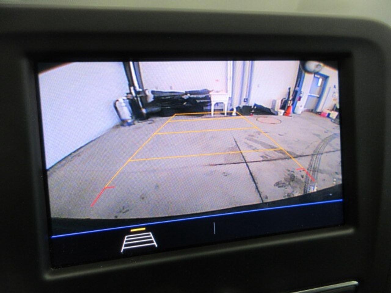 2021 Chevrolet Equinox LT AWD, ALLOYS, APPLE/ANDROID, HTD. SEATS, 61K! Photo