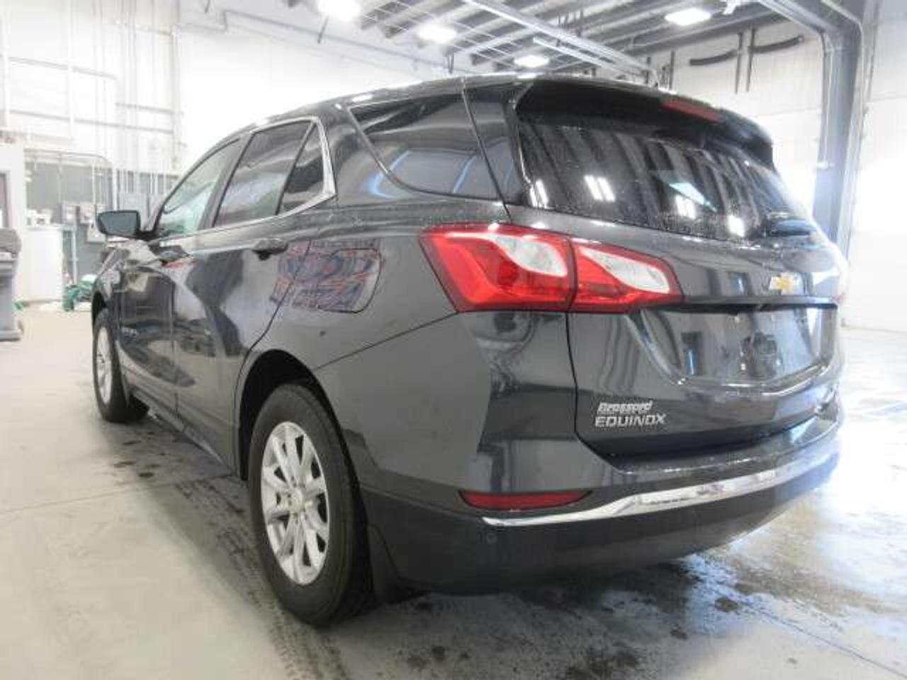 2021 Chevrolet Equinox LT AWD, ALLOYS, APPLE/ANDROID, HTD. SEATS, 61K! Photo