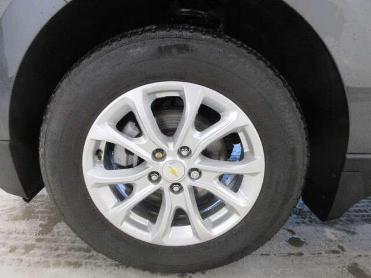 2021 Chevrolet Equinox LT AWD, ALLOYS, APPLE/ANDROID, HTD. SEATS, 61K! Photo