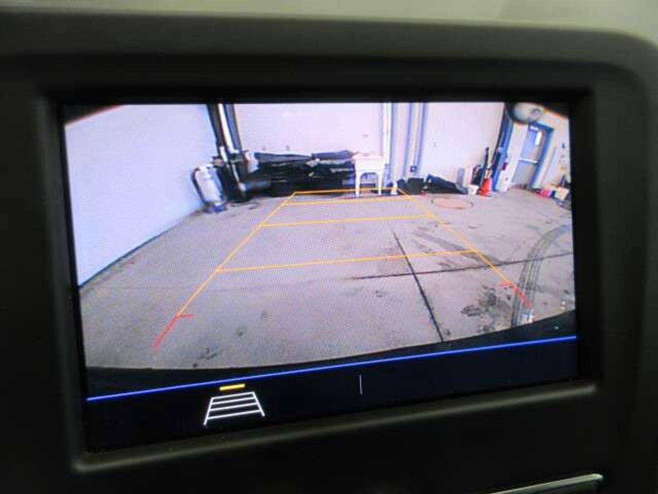 2021 Chevrolet Equinox LT AWD, ALLOYS, APPLE/ANDROID, HTD. SEATS, 61K! Photo