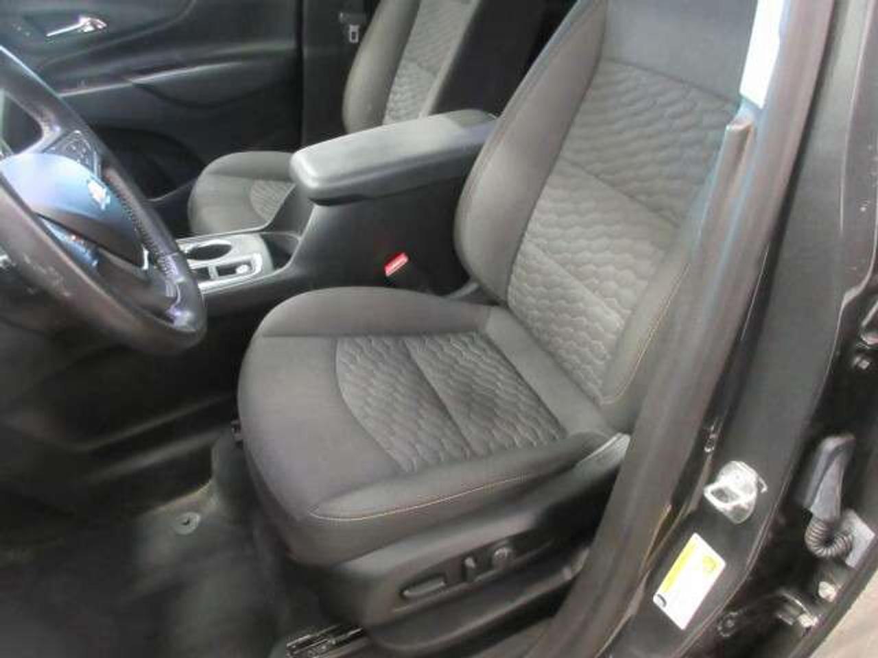 2021 Chevrolet Equinox LT AWD, ALLOYS, APPLE/ANDROID, HTD. SEATS, 61K! Photo
