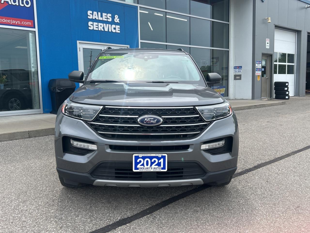 2021 Ford Explorer XLT   6 Passenger   Leather Photo