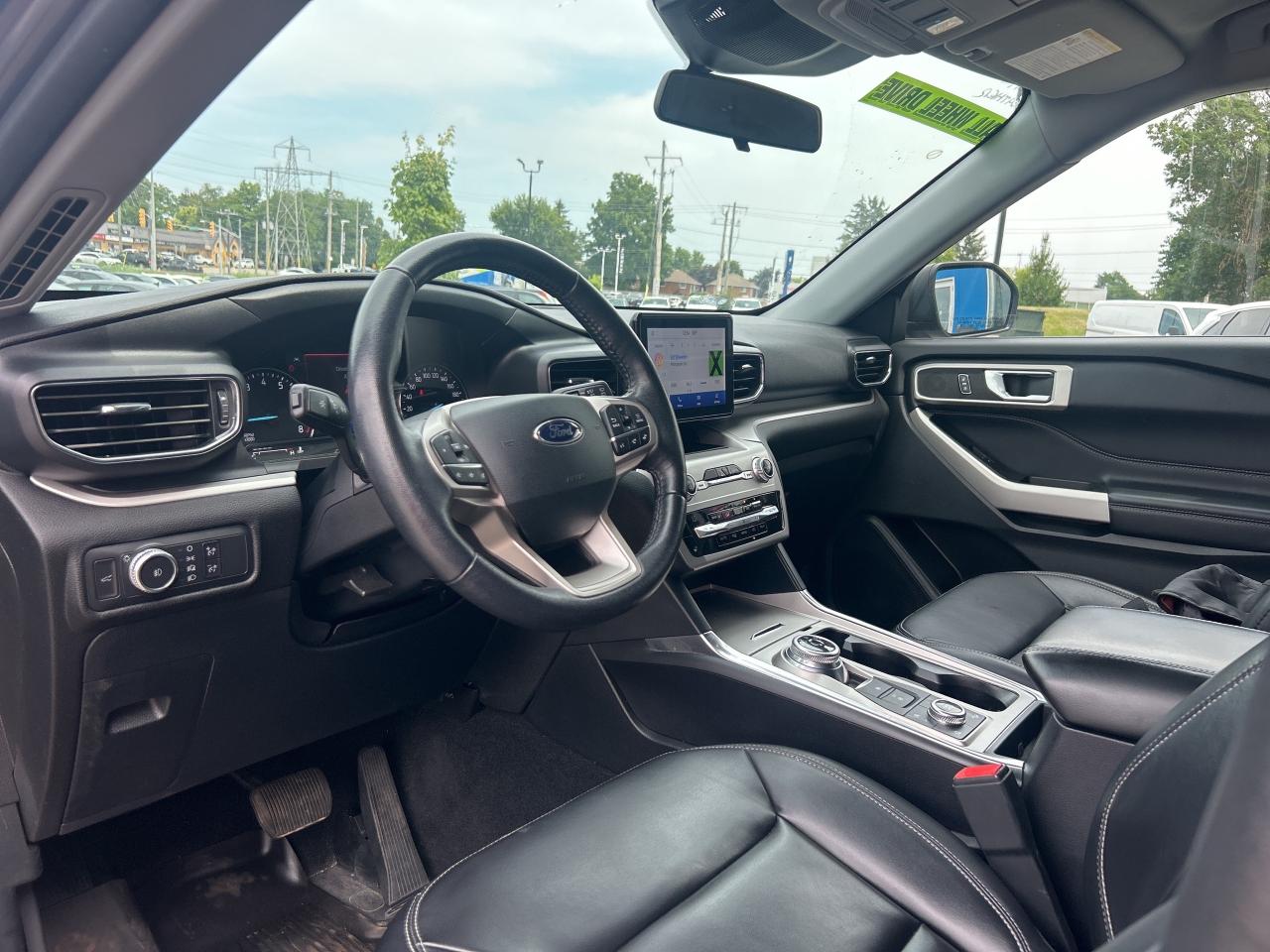 2021 Ford Explorer XLT   6 Passenger   Leather Photo