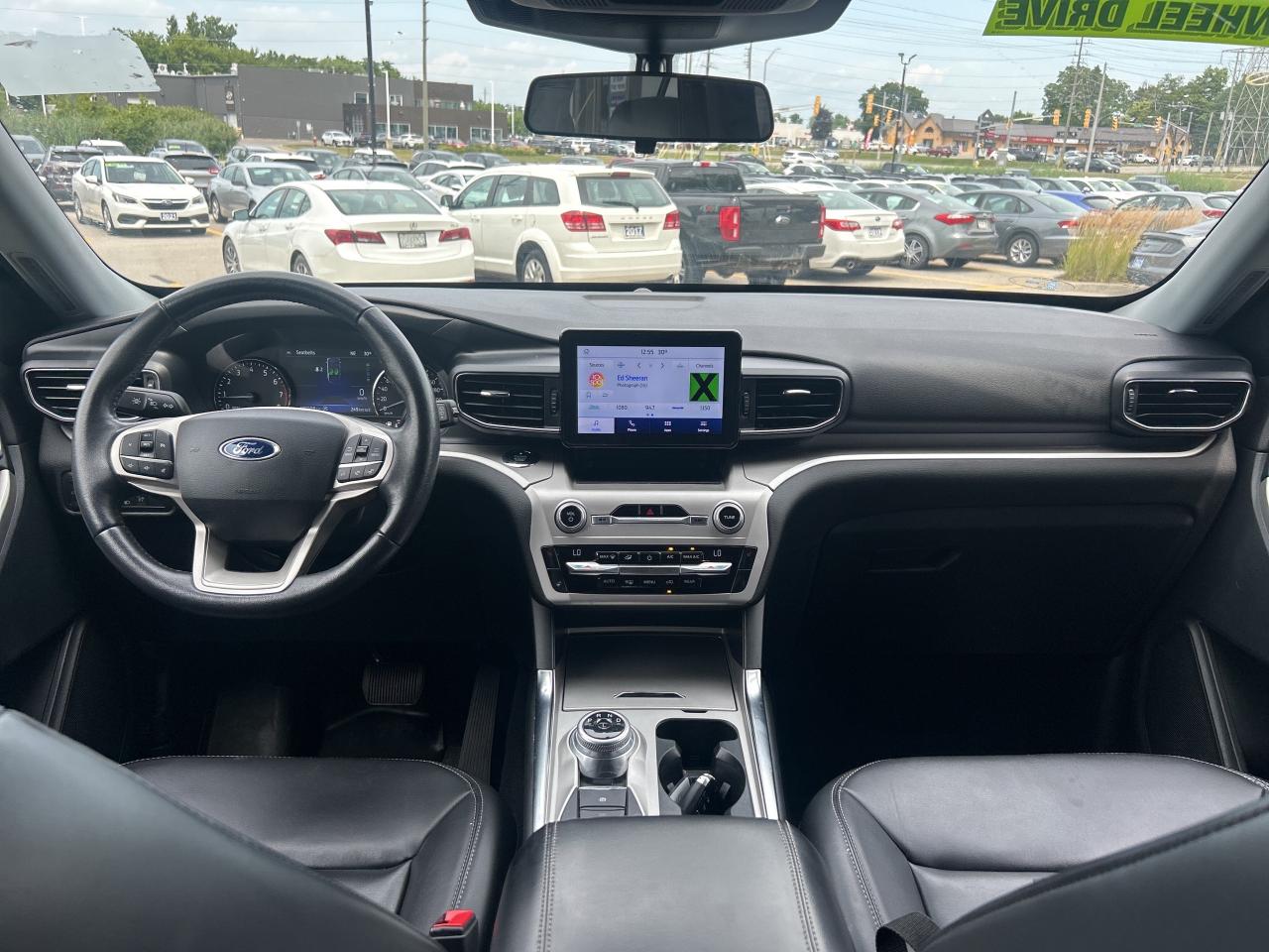 2021 Ford Explorer XLT   6 Passenger   Leather Photo