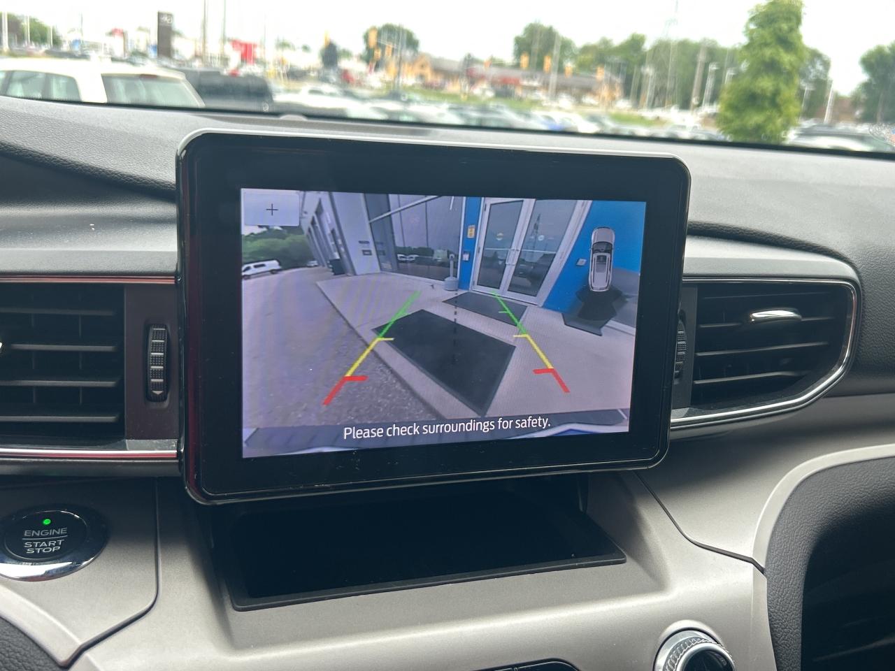 2021 Ford Explorer XLT   6 Passenger   Leather Photo