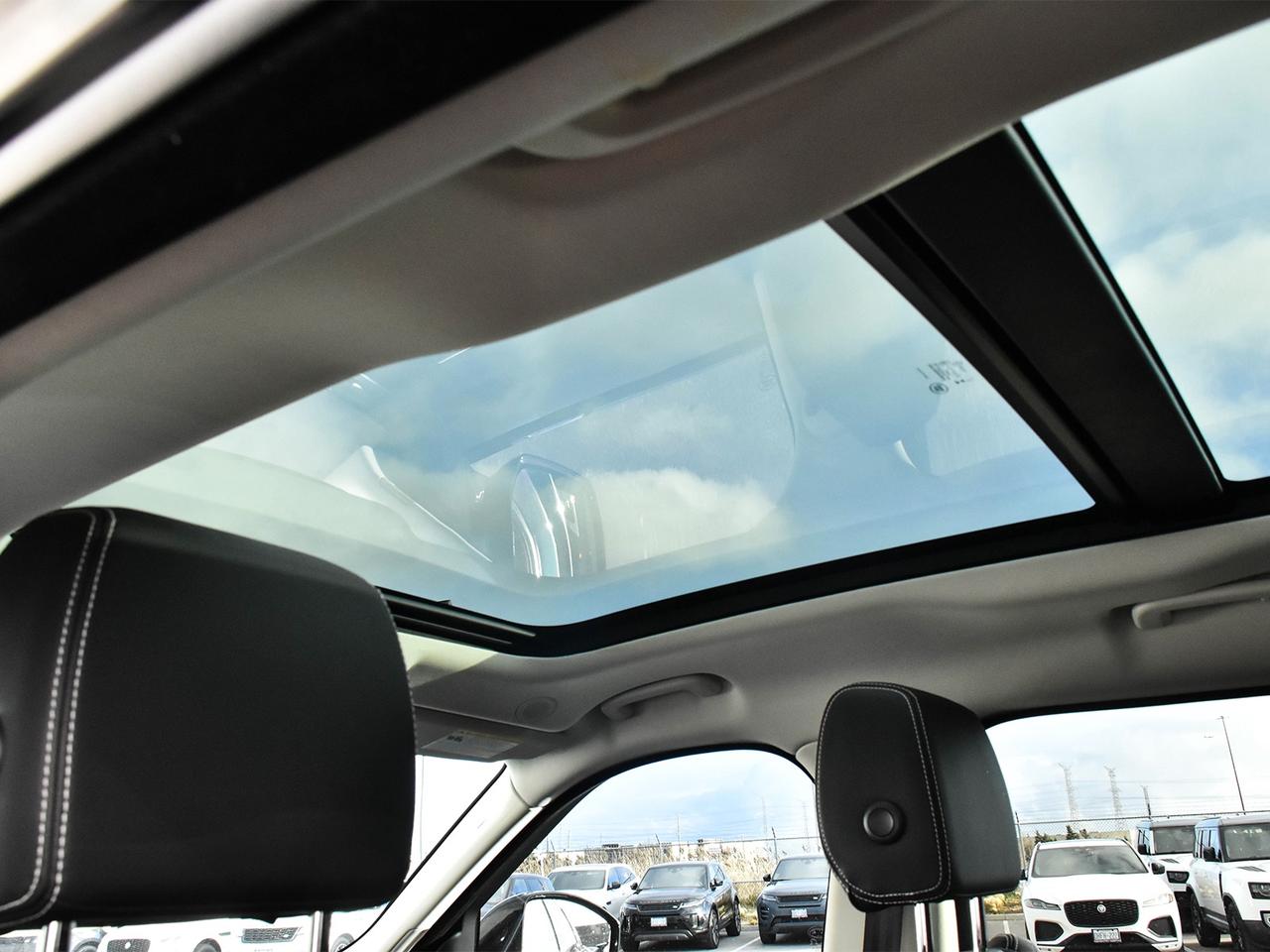 2023 Land Rover Range Rover Velar AIR SUSPENSION ADAPTIVE DYNAMICS HEAD UP DISPLAY Photo