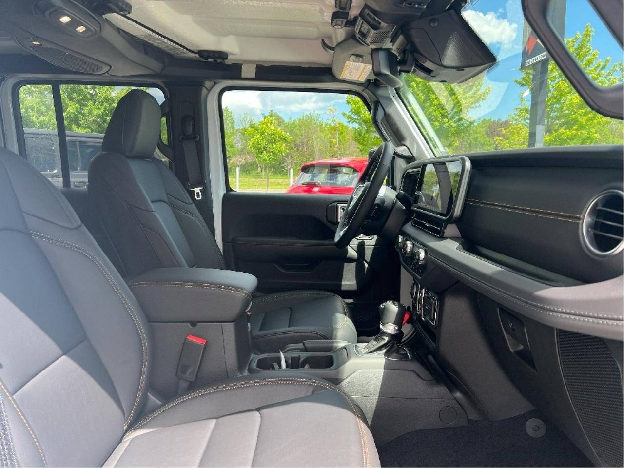 2025 Jeep Wrangler Sahara w/Leather, Technology, Safety, Steps Photo