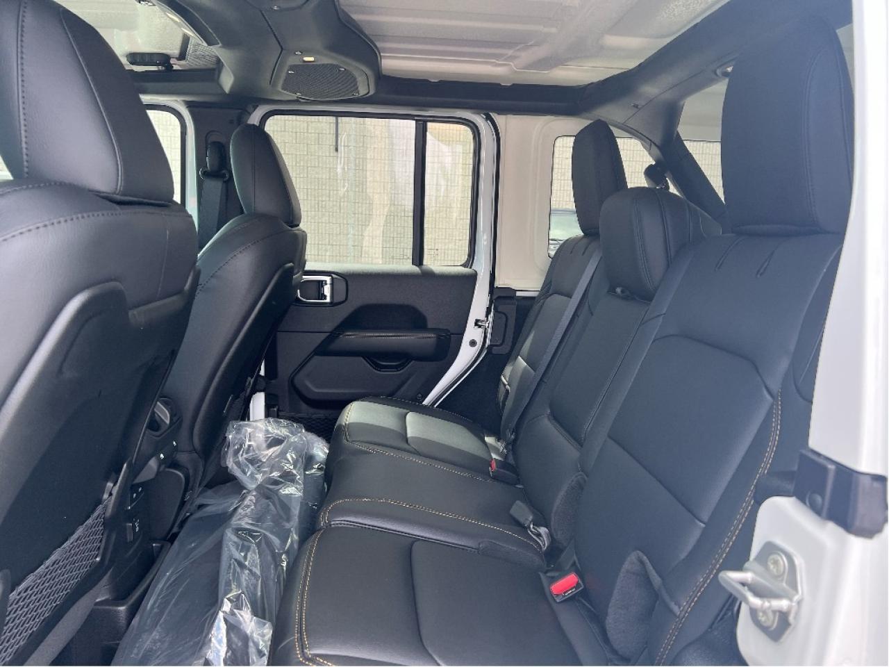 2025 Jeep Wrangler Sahara w/Leather, Technology, Safety, Steps Photo