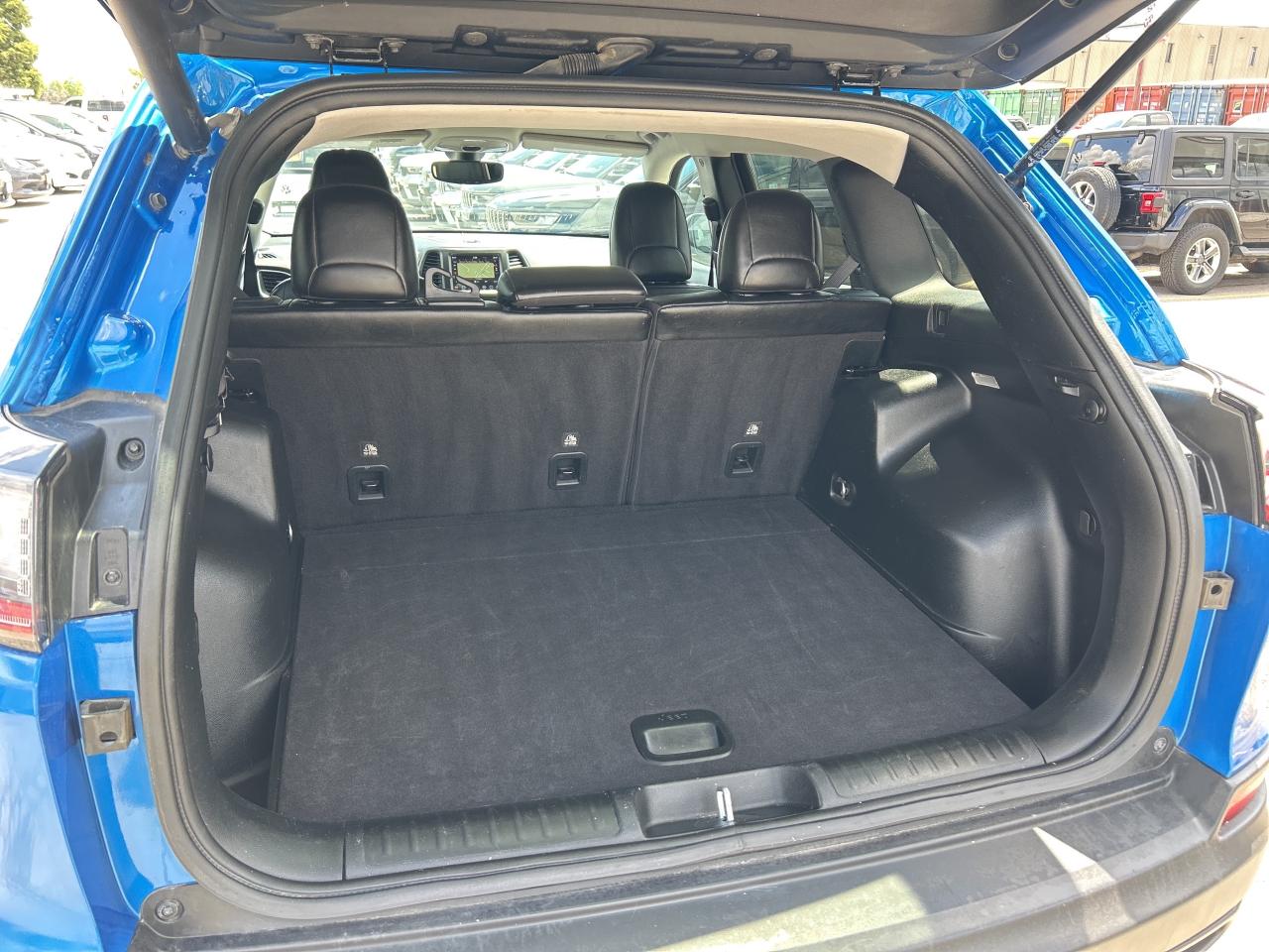 2022 Jeep Cherokee Trailhawk w/Navigation, Trailer Tow, Black Rims Photo