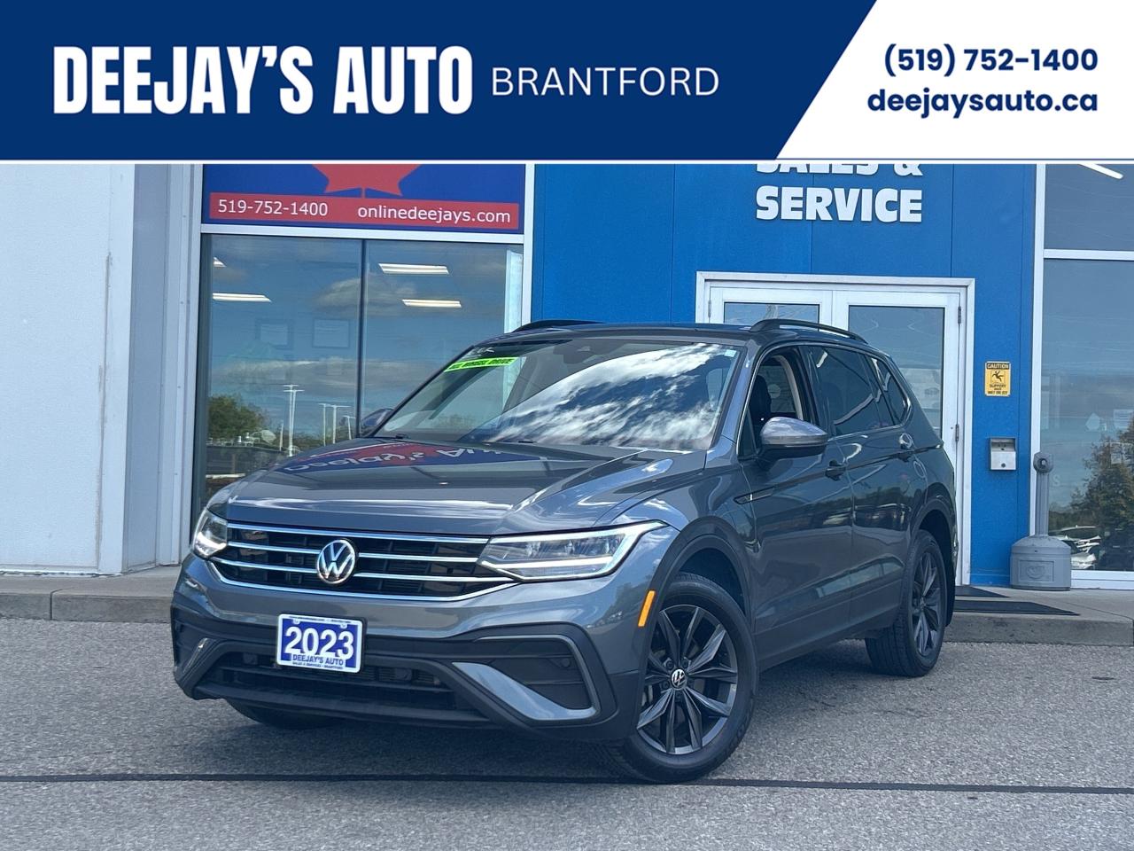 2023 Volkswagen Tiguan Comfortline   Leather   Pano Roof Photo