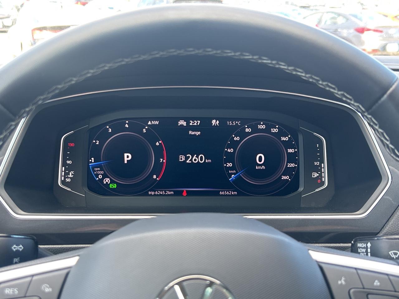 2023 Volkswagen Tiguan Comfortline   Leather   Pano Roof Photo