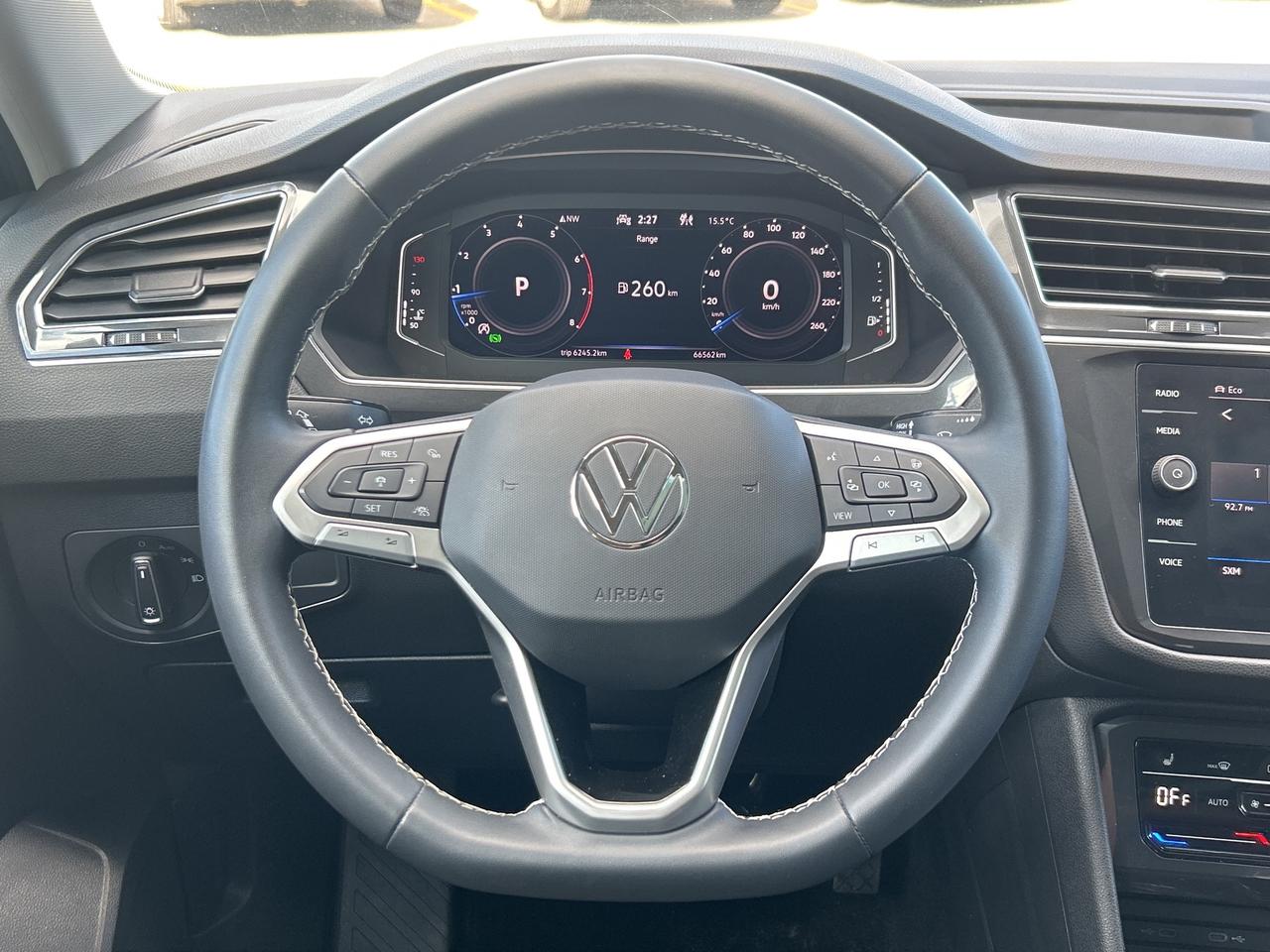 2023 Volkswagen Tiguan Comfortline   Leather   Pano Roof Photo