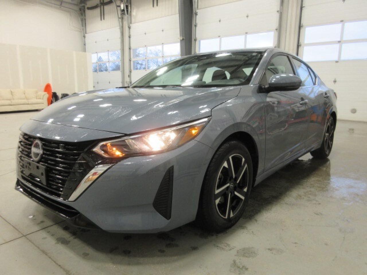 2024 Nissan Sentra SV, HTD. SEATS, ALLOYS, A/C, APPLE/ANDROID, 50K! Photo3