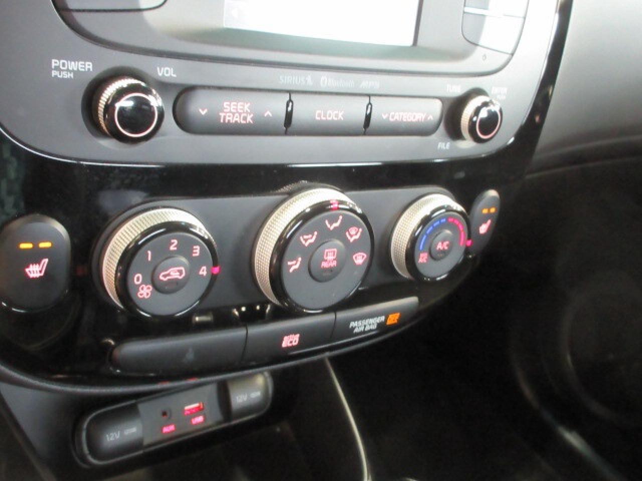 2016 Kia Soul EX, BRAND-NEW ENGINE! A/C, BT, CAMERA, 94K! Photo