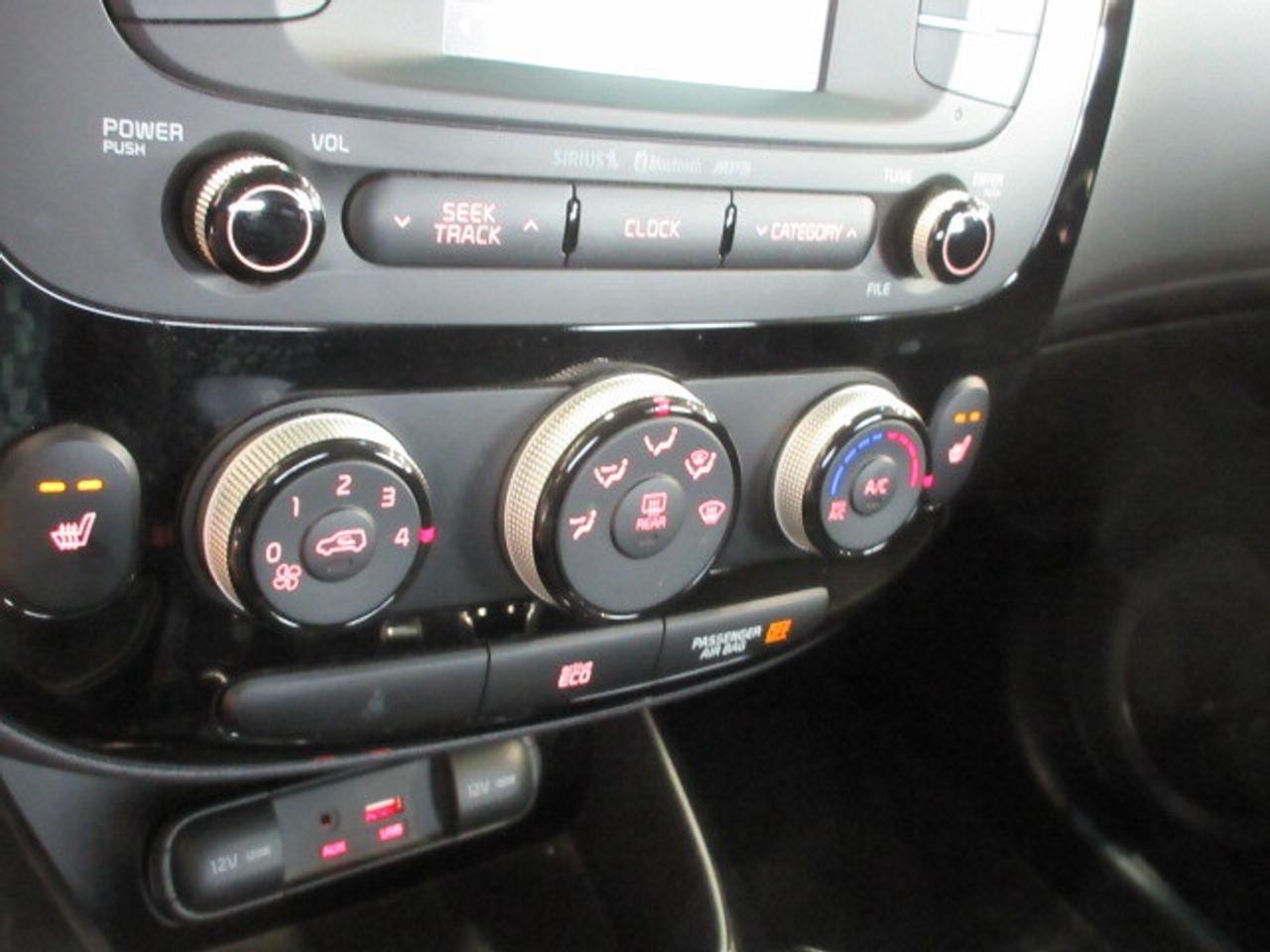 2016 Kia Soul EX, BRAND-NEW ENGINE! A/C, BT, CAMERA, 94K! Photo