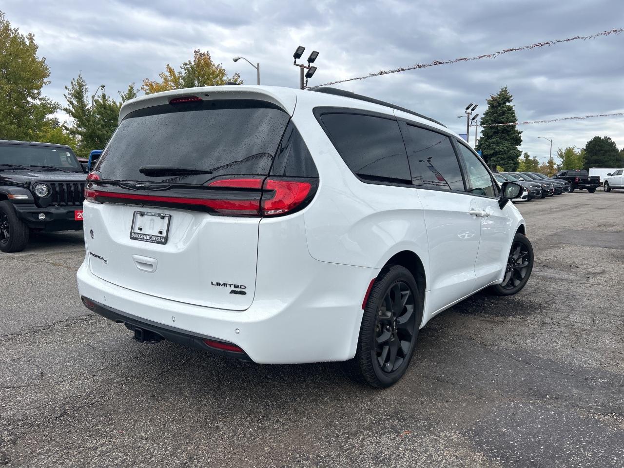 2024 Chrysler Pacifica Limited AWD w/S Appearance, Trailer Tow Group Photo
