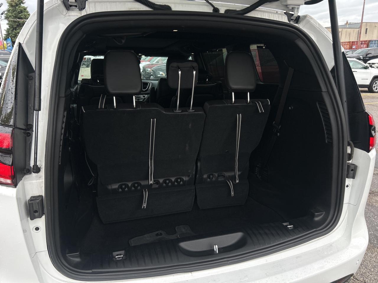 2024 Chrysler Pacifica Limited AWD w/S Appearance, Trailer Tow Group Photo