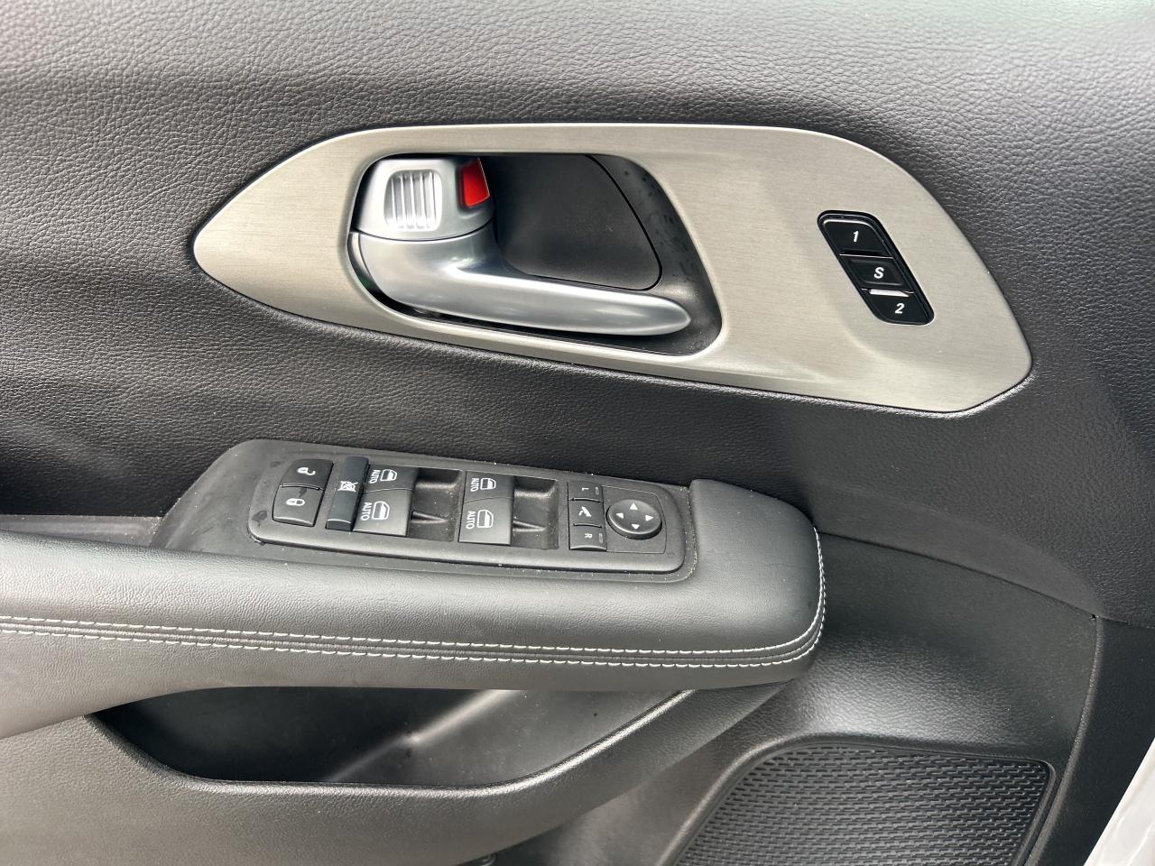 2024 Chrysler Pacifica Limited AWD w/S Appearance, Trailer Tow Group Photo