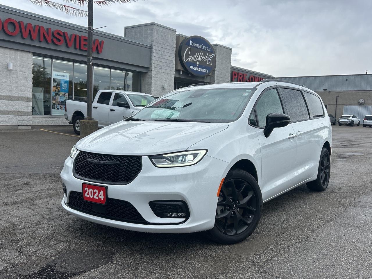 2024 Chrysler Pacifica Limited AWD w/S Appearance, Trailer Tow Group Photo