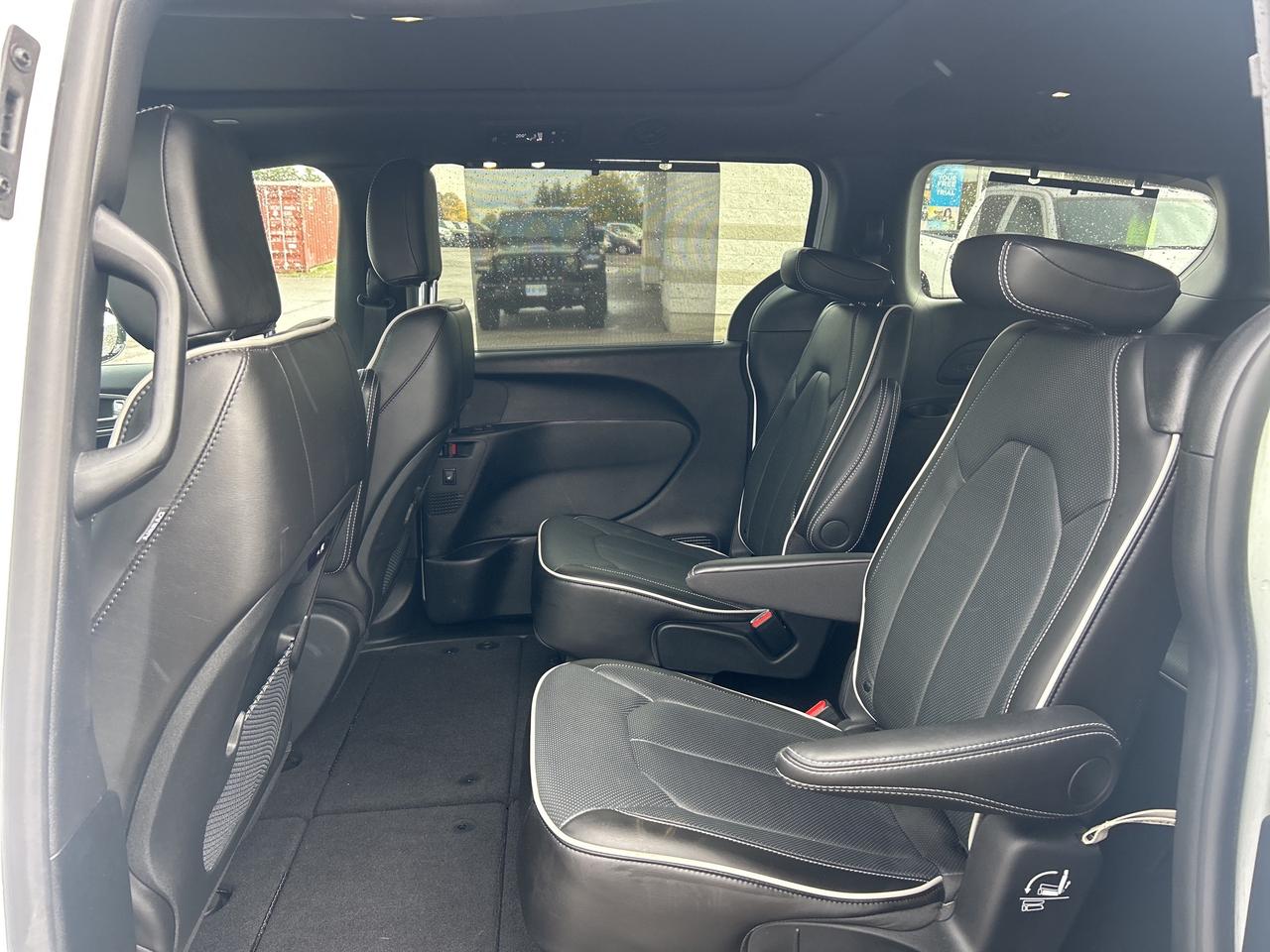 2024 Chrysler Pacifica Limited AWD w/S Appearance, Trailer Tow Group Photo