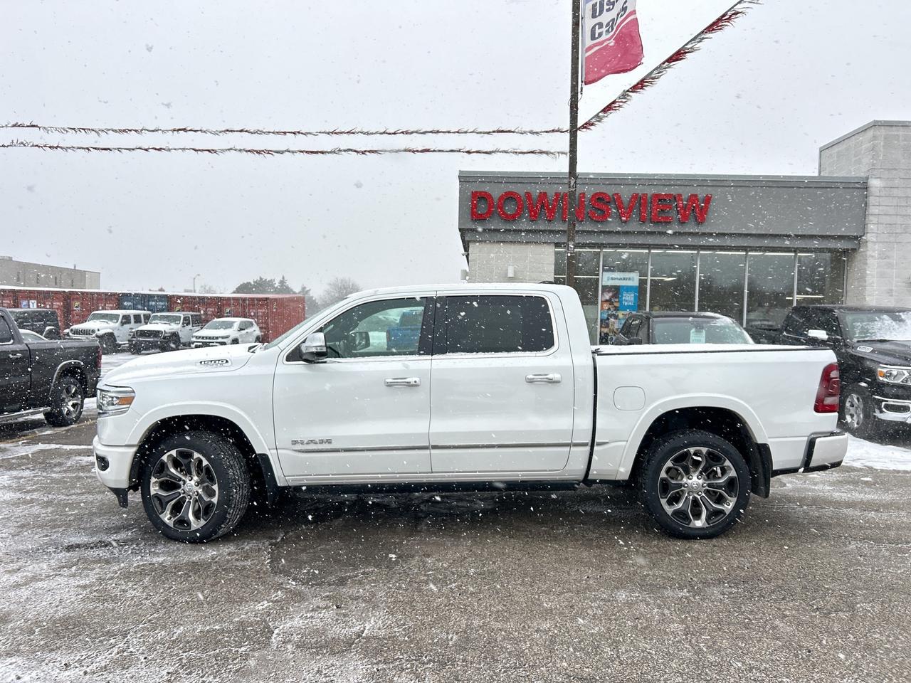 2022 RAM 1500 Limited w/22" Wheels, Trailer Brake, 3.92 Axle Photo