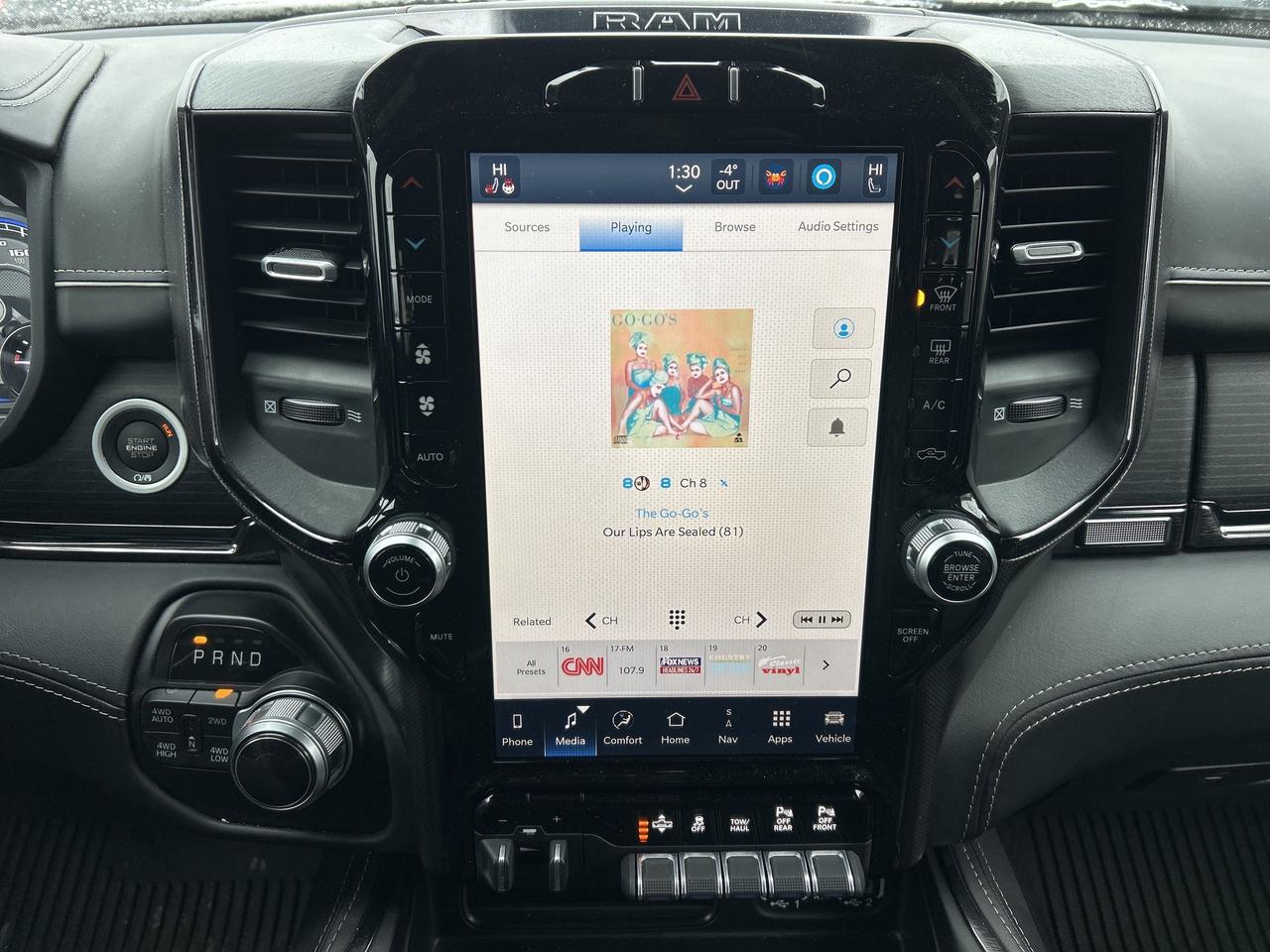 2022 RAM 1500 Limited w/22" Wheels, Trailer Brake, 3.92 Axle Photo