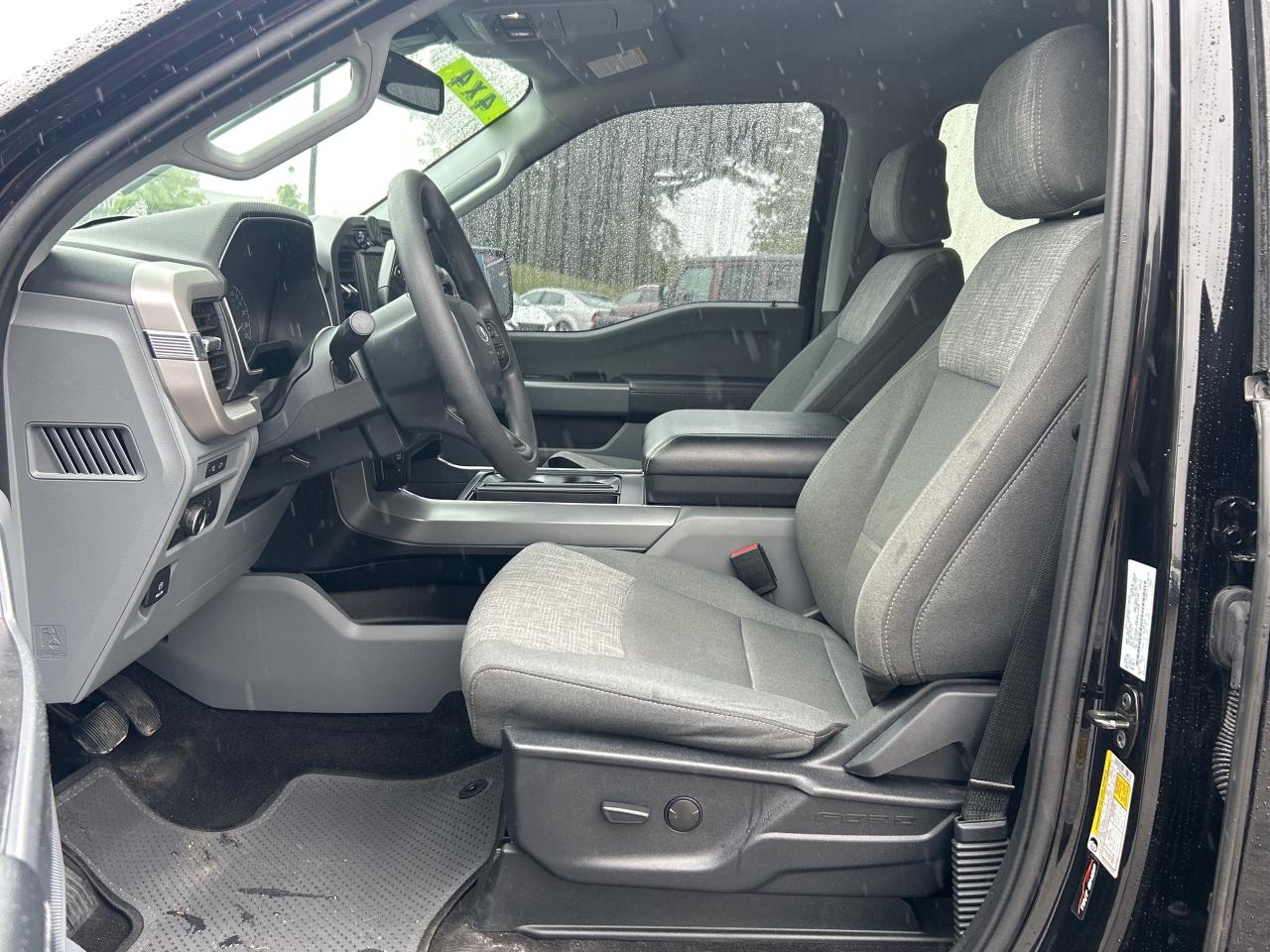 2022 Ford F-150 XLT SuperCrew 5.5' Box   5 Pass   Clean Carfax Photo