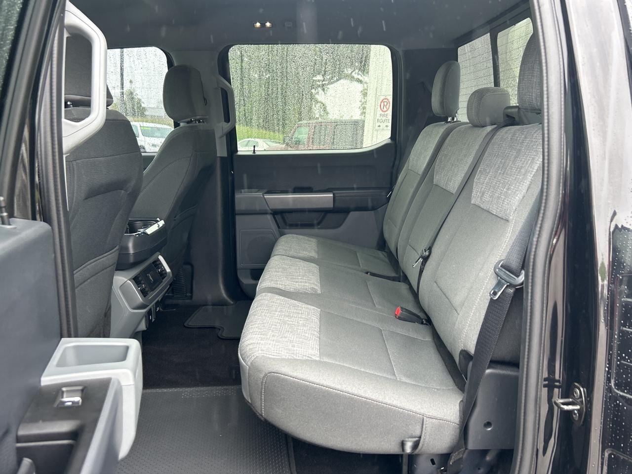 2022 Ford F-150 XLT SuperCrew 5.5' Box   5 Pass   Clean Carfax Photo