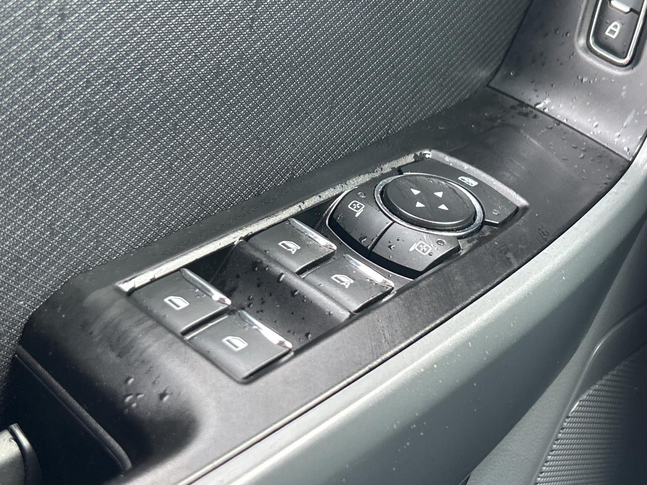 2022 Ford F-150 XLT SuperCrew 5.5' Box   5 Pass   Clean Carfax Photo