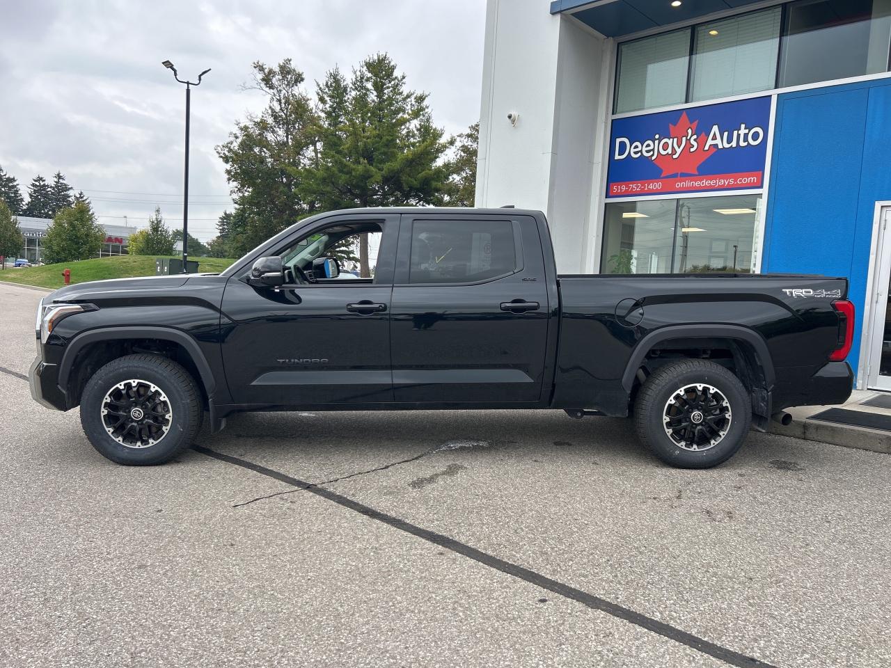 2024 Toyota Tundra Crewmax SR5 Long Bed Photo4