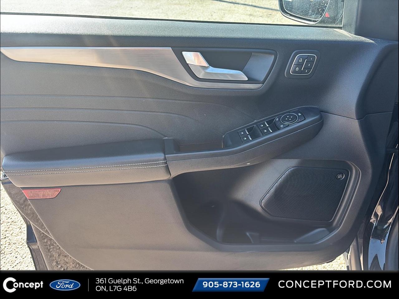 2021 Ford Escape TITANIUM   HYBRID   8/160 WARRANTY Photo