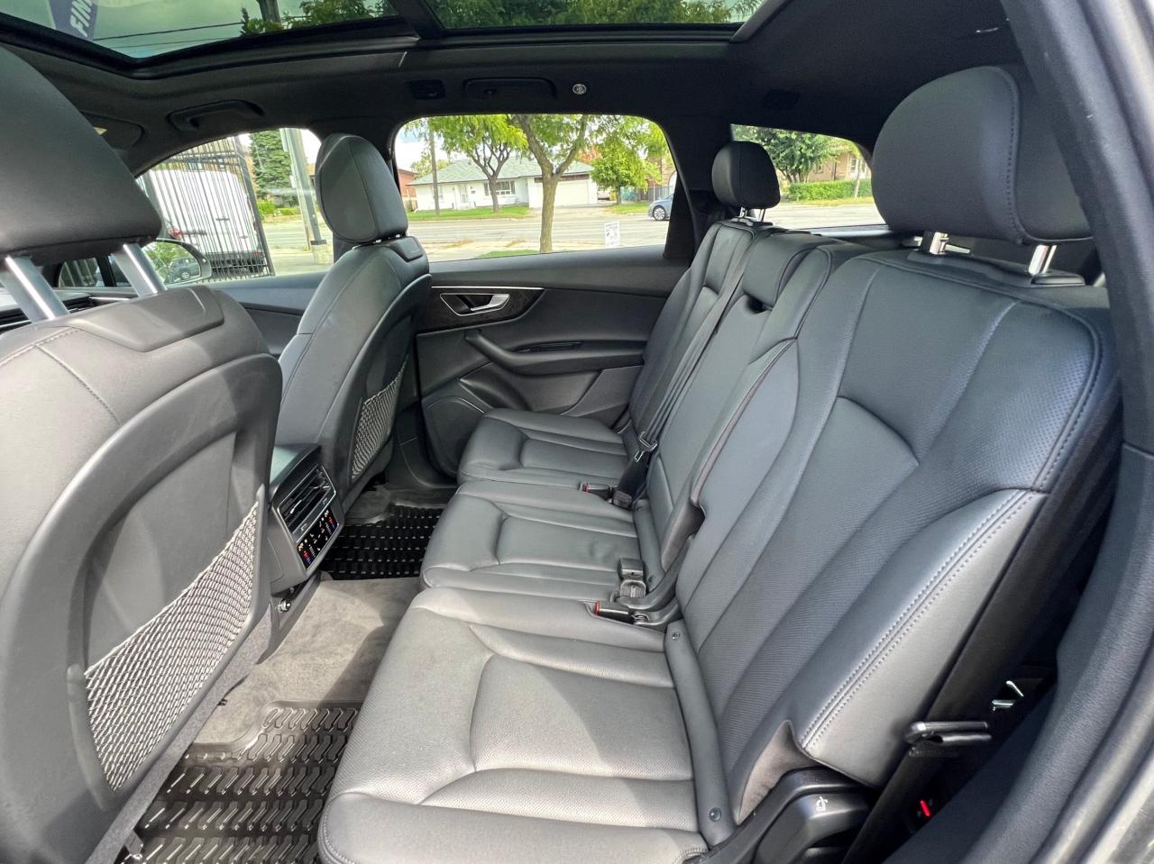 2021 Audi Q7 Progressiv 55 S-Line * COOLED SEATS / CARPLAY / PA Photo