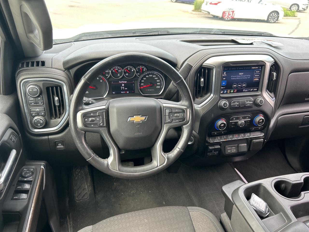 2021 Chevrolet Silverado 1500 LT 5.3L Crew Cab 147 " WB   6 Pass   Clean Carfax Photo