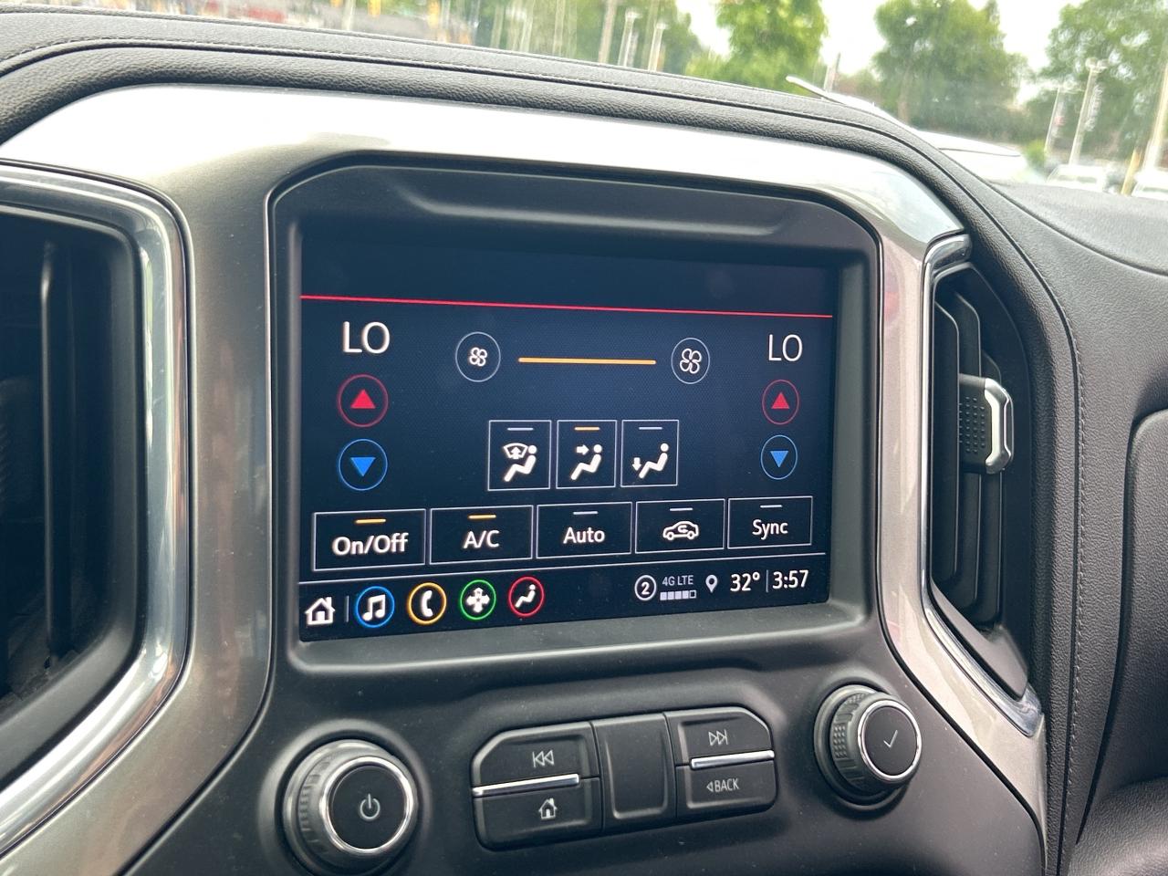 2021 Chevrolet Silverado 1500 LT 5.3L Crew Cab 147 " WB   6 Pass   Clean Carfax Photo