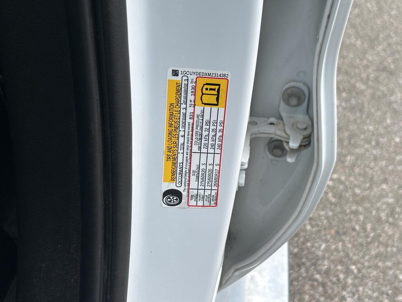 2021 Chevrolet Silverado 1500 LT 5.3L Crew Cab 147 " WB   6 Pass   Clean Carfax Photo