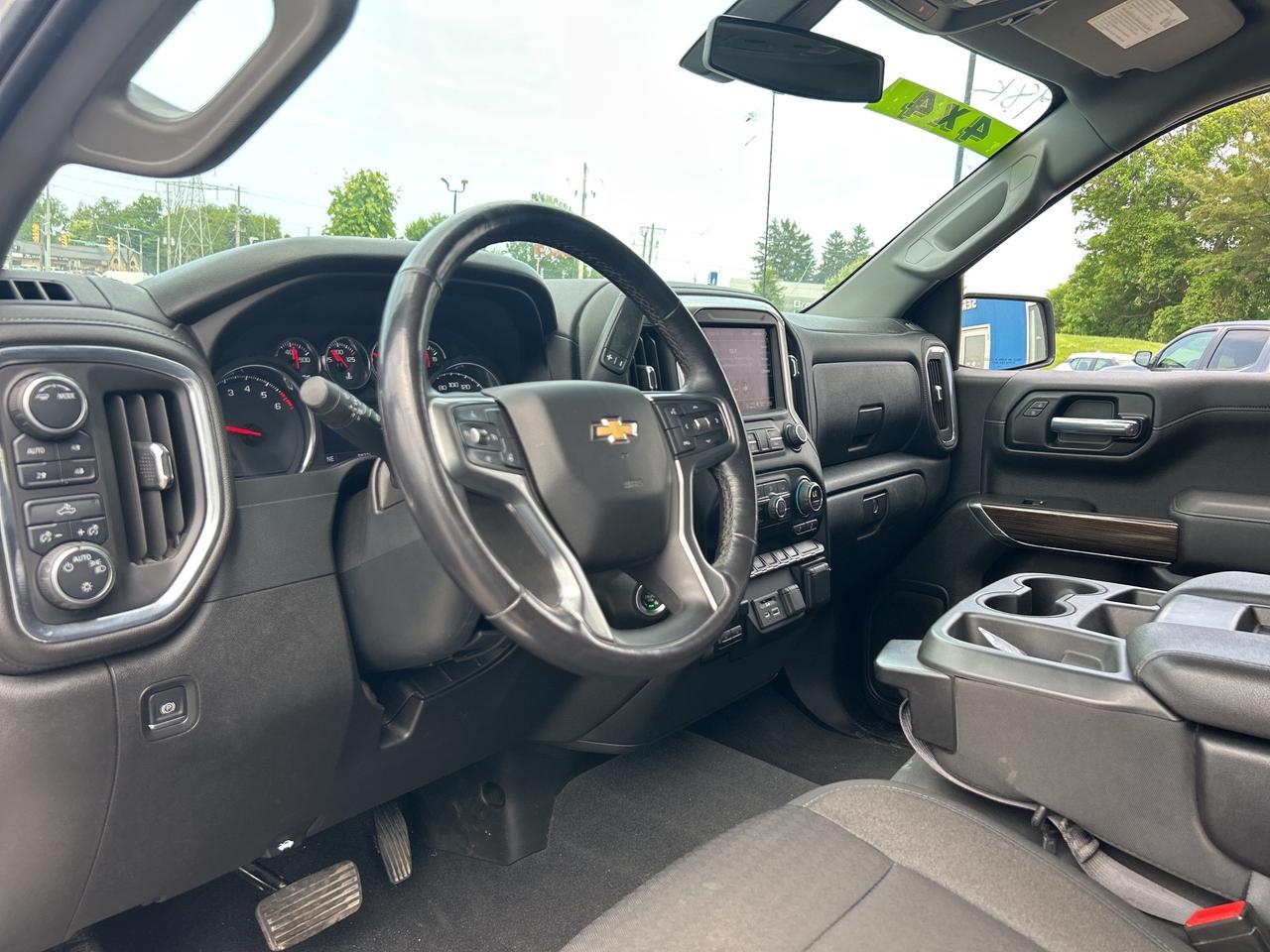 2021 Chevrolet Silverado 1500 LT 5.3L Crew Cab Short Box 147 WB   Clean Carfax Photo