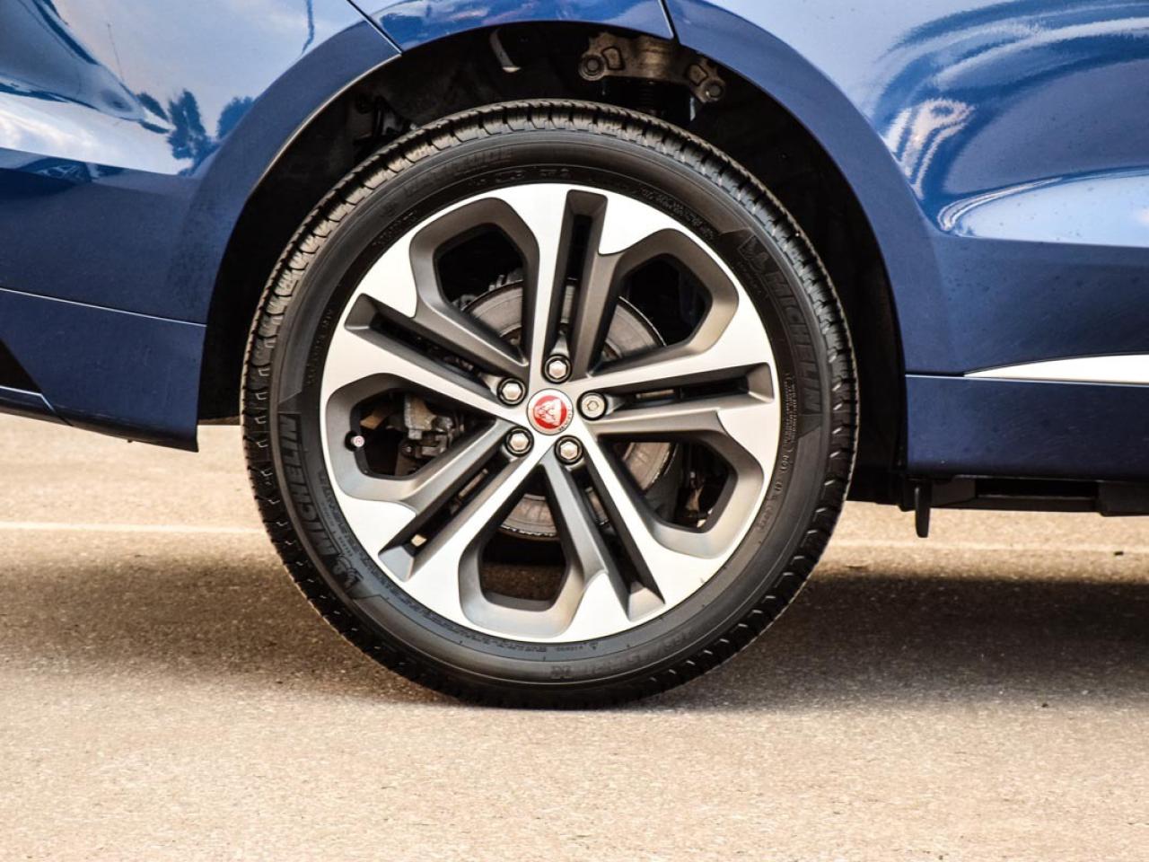 2023 Jaguar F-PACE ULTRA LOW KM's LOADED PERFOMRANCE SEATS + + Photo