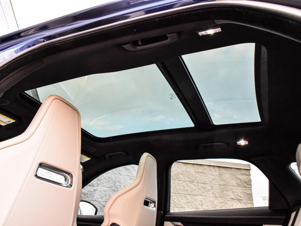 2023 Jaguar F-PACE ULTRA LOW KM's LOADED PERFOMRANCE SEATS + + Photo