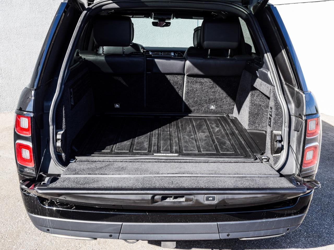 2021 Land Rover Range Rover P400 Westminster SWB Photo