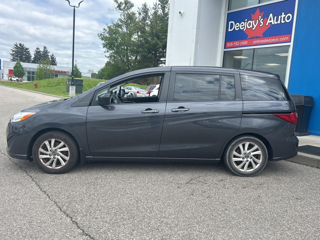 2017 Mazda MAZDA5 6 Passenger   Extra Tires & Rims   Clean Carfax Photo4