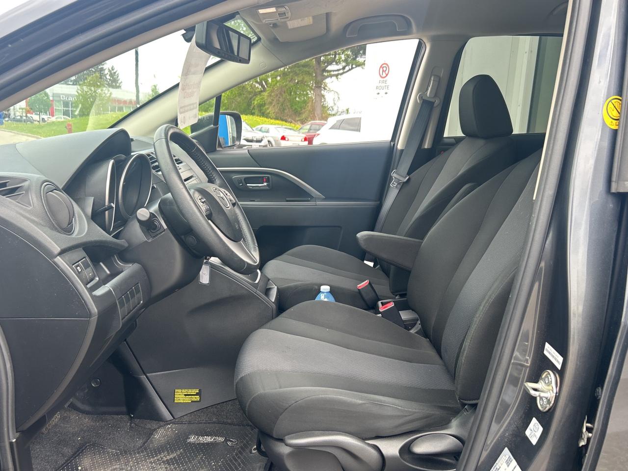 2017 Mazda MAZDA5 6 Passenger   Extra Tires & Rims   Clean Carfax Photo