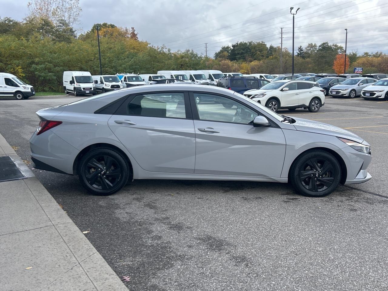 2022 Hyundai Elantra Preferred   Apple CarPlay   Clean Carfax Photo