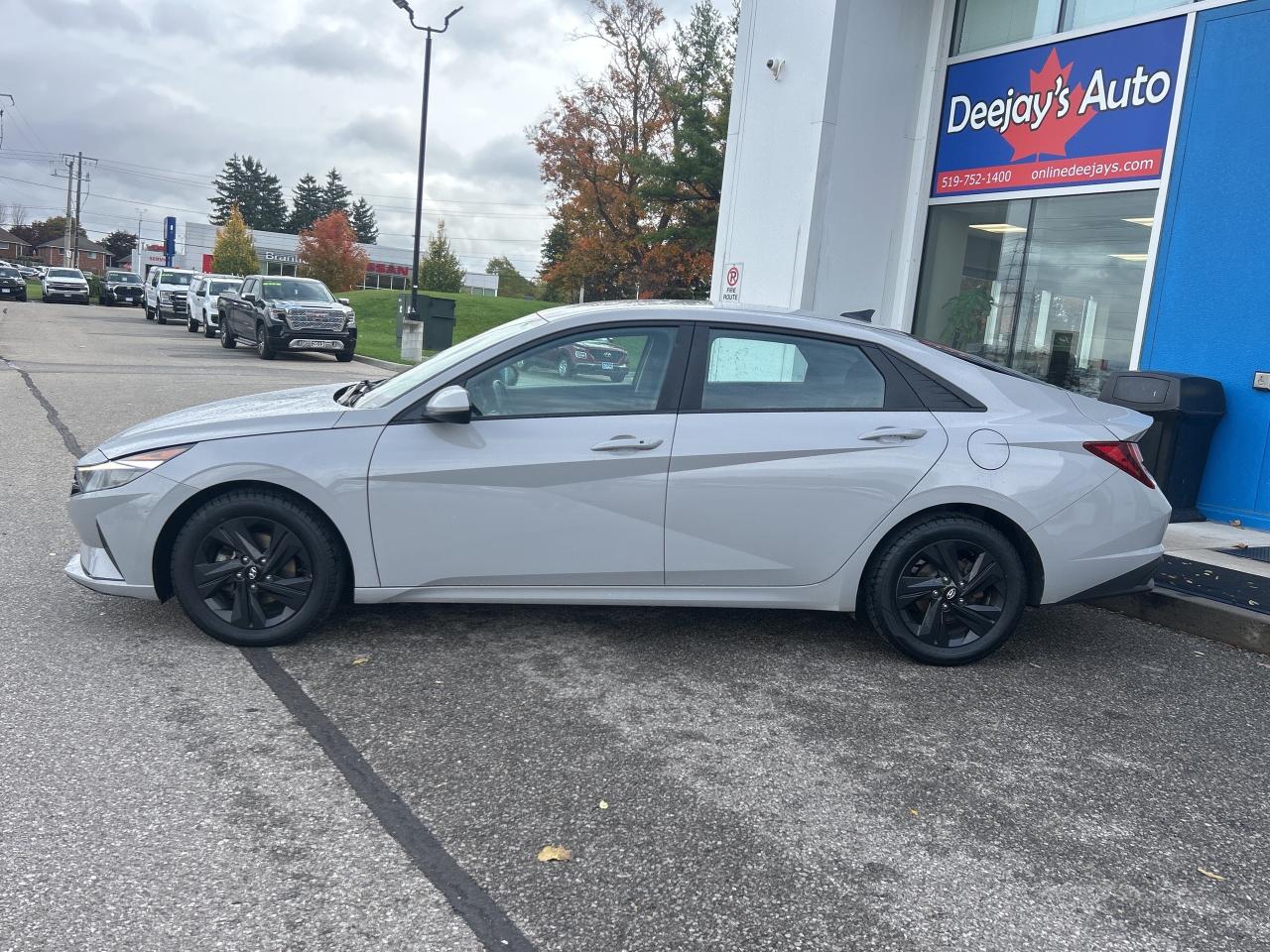 2022 Hyundai Elantra Preferred   Apple CarPlay   Clean Carfax Photo
