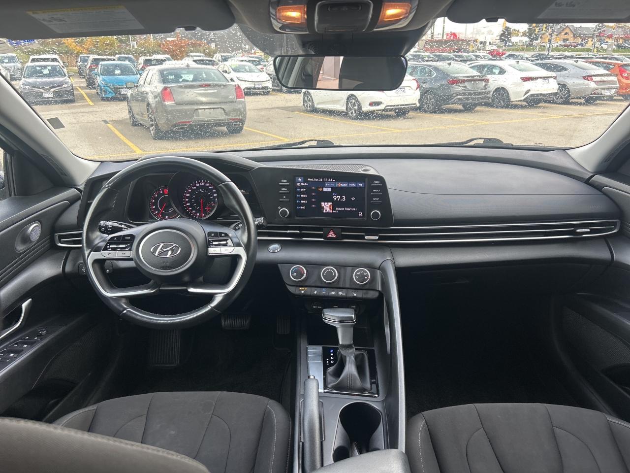 2022 Hyundai Elantra Preferred   Apple CarPlay   Clean Carfax Photo